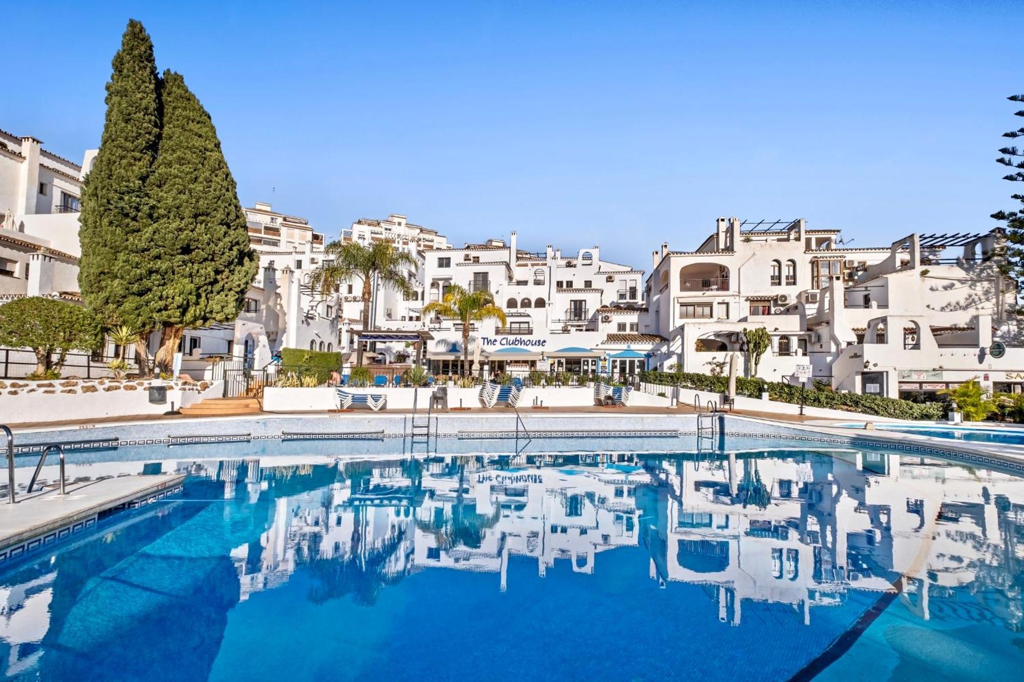 Pueblo Evita Holiday Benalmádena Kültér fotó
